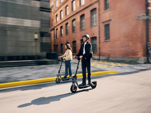 SEGWAY Elektricni trotinet NINEBOT F3 E
