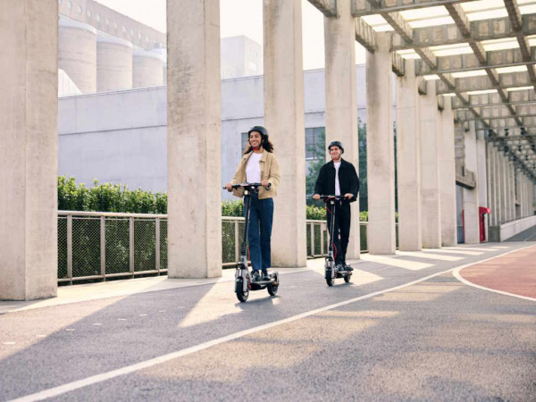 SEGWAY Elektricni trotinet NINEBOT F3 E