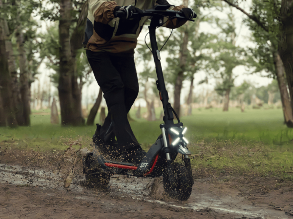 SEGWAY Elektricni Trotinet NINEBOT ZT3 PRO I