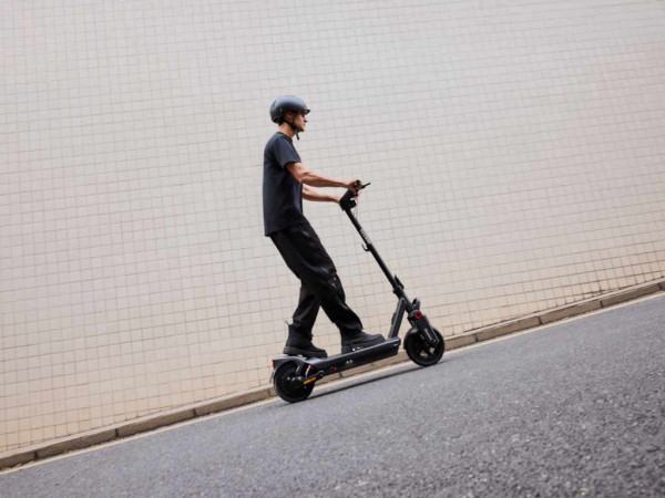 SEGWAY Elekticni trotinet NINEBOT MAX G3 I