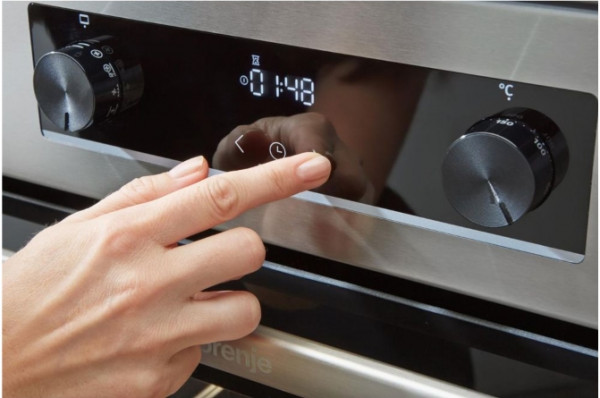 GORENJE Električni šporet GECS6C70XC