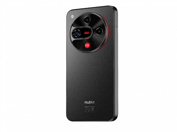 ZTE Smartphone Nubia Focus crna