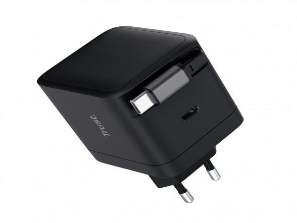TRUST Punjac MAXO 65W RTRCT 2x USB-C rectractable 0.67m laptop/tablet/smartphone crna