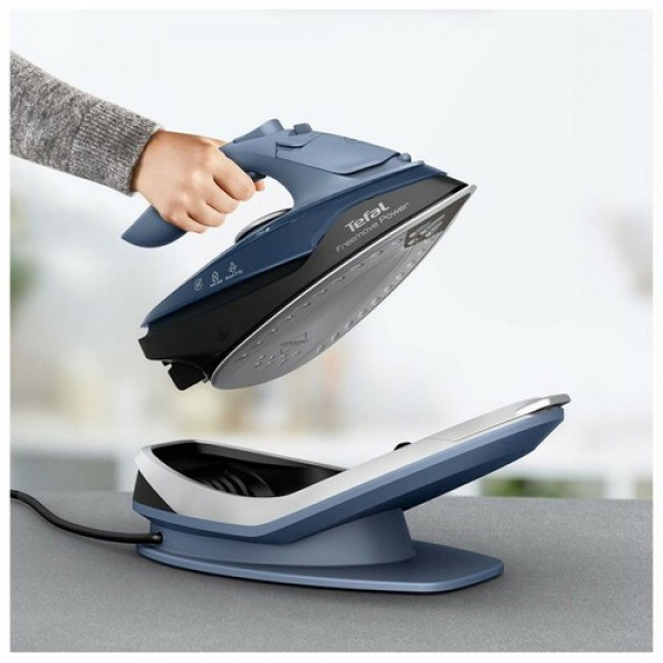 TEFAL BEŽIČNA PEGLA NA PARU FV6675