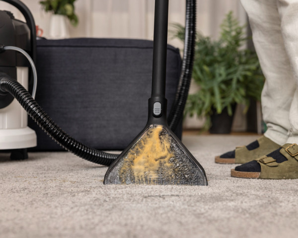 KARCHER SE 4 Plus usisivač za dubinsko pranje